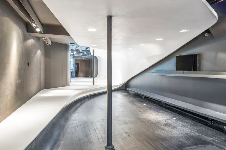 Creative Pop-Up Space in Le Marais - Image 1