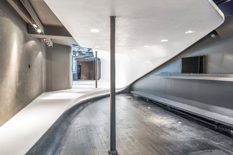 Creative Pop-Up Space in Le Marais - Image 1