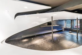 Creative Pop-Up Space in Le Marais - Image 3