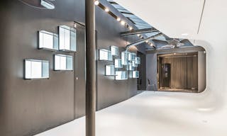 Creative Pop-Up Space in Le Marais - Image 7