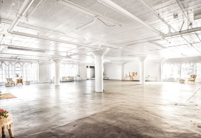 Showroom Space in Fashion District - Image 1