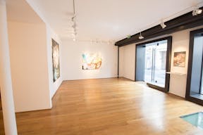 Gallery in Vibrant Beaubourg - Image 0