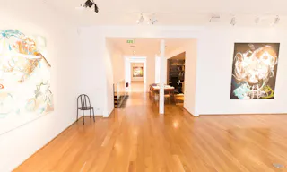 Gallery in Vibrant Beaubourg - Image 4
