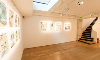 Gallery in Vibrant Beaubourg - Image 6