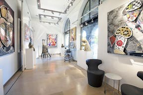 Pop-Up Gallery in Prime Le Marais - Image 0