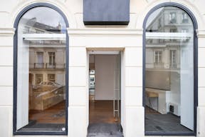 Adorable Shop in Stylish Le Marais - Image 3