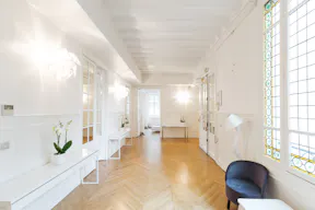 Sublime Showroom in l'Étoile - Image 2