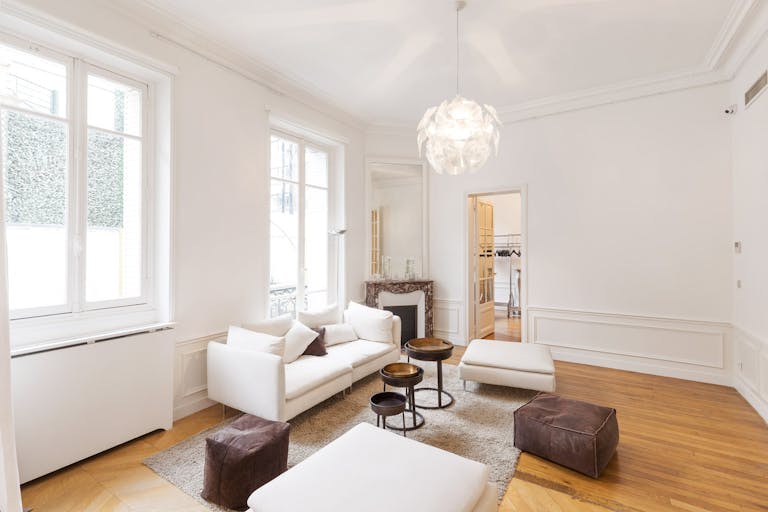 Sublime Showroom in l'Étoile - Image 3