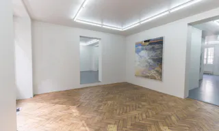 Fantastic Gallery in Le Marais - Image 3