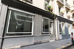 Fantastic Gallery in Le Marais - Image 8