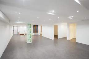 Pop-Up Store in Trendy Le Marais - Image 3