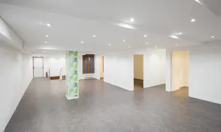Pop-Up Store in Trendy Le Marais - Image 3