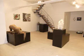 Radiant Shop in Arty Le Marais - Image 2