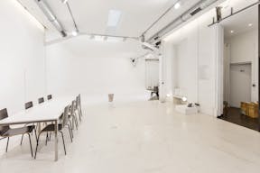 Space in Stylish Le Marais - Image 2