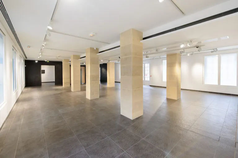 Showroom in Historical Le Marais - Image 0