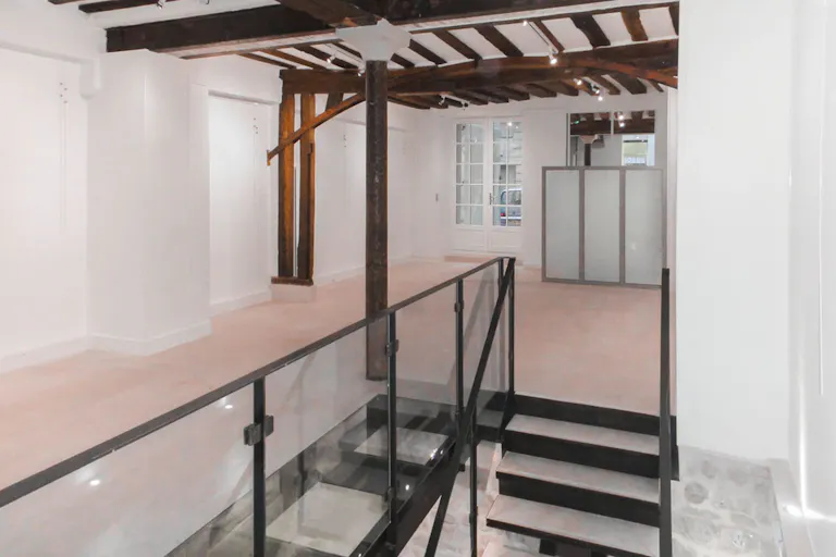 Textured Space in the Bustling Marais - Image 2