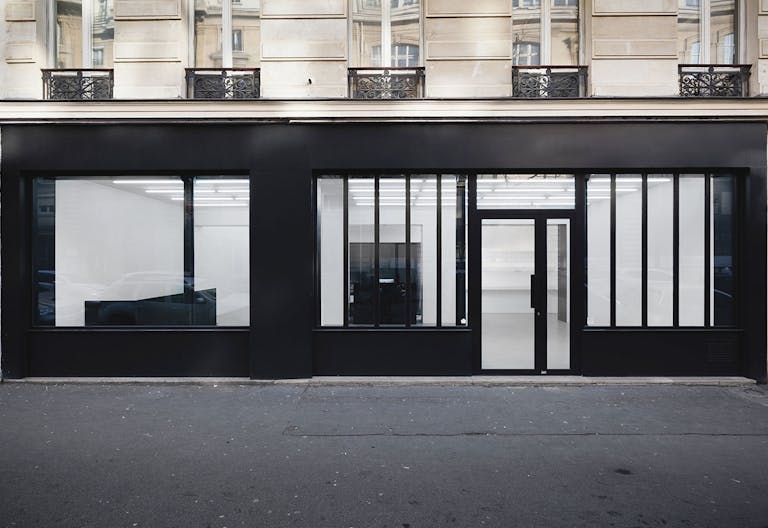 Art Gallery in Lively Réaumur - Image 0