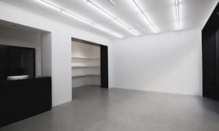 Art Gallery in Lively Réaumur - Image 2