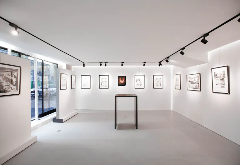Superb Gallery in Busy Le Marais - Image 0