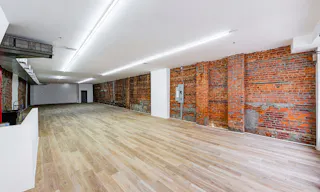 Prime White-Boxed Retail Space – Bowery, Nolita - Image 4