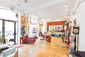 Pop-Up Boutique in Le Marais - Image 0