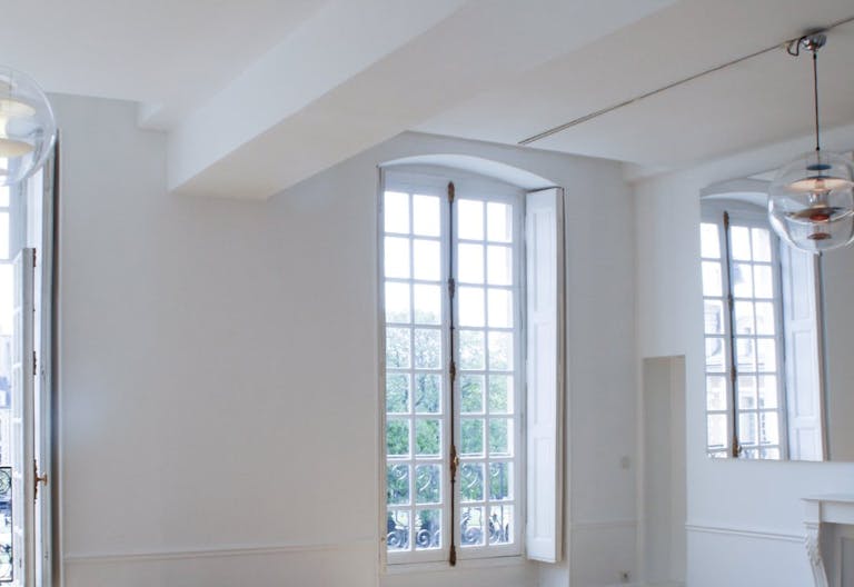 Showroom in Le Marais - Place des Vosges - Ideal Fashion Week - Image 2