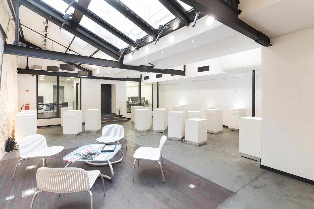 Contemporary Store in Le Marais - Image 0