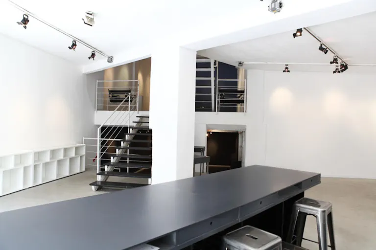 Art Gallery in Dynamic Bastille - Image 2