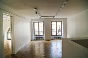 Stunning Showroom Near L'Opera - Image 3