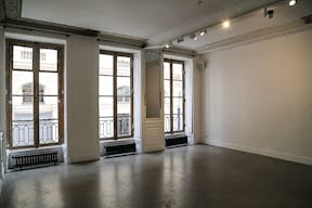 Stunning Showroom Near L'Opera - Image 4