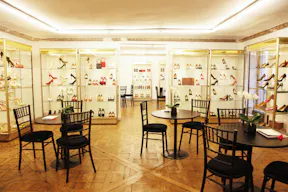 Stunning Showroom Near L'Opera - Image 8