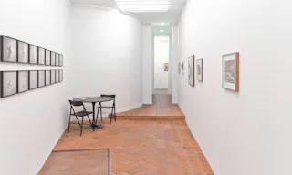 Serene Showroom in Le Marais - Image 2