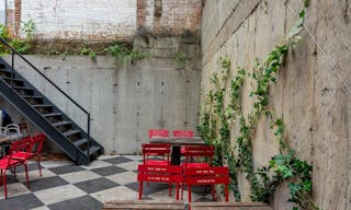 Outdoor Oasis in Prime Williamsburg - Image 23