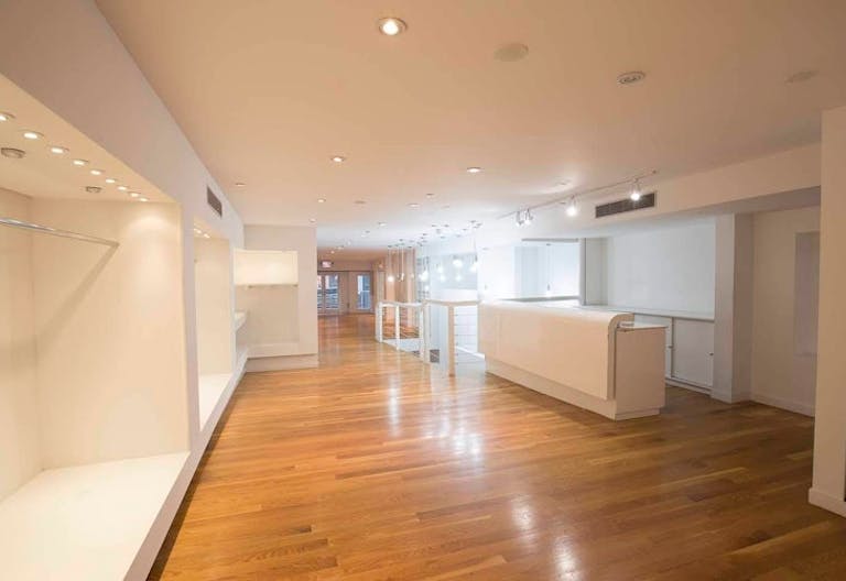 Wooster Vogue Showroom - Image 0