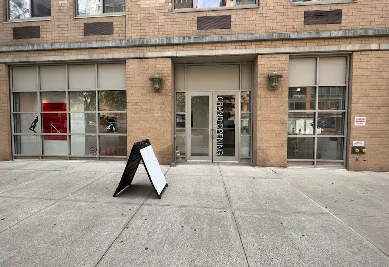 Spacious and Bright Chelsea Art Gallery by the High Line with Two Rooms - Image 4