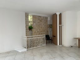 Beautiful space-Show room corner spot close from" le marché des enfants rouges" Haut Marais - Image 6