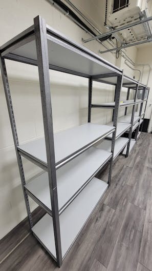 Whitebox shop space perfect for a pop-up or class space! - Image 4