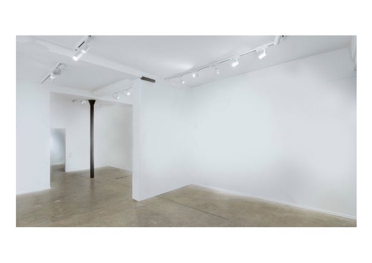 Un espace pop-up parfait pour les fashion weeks dans le quartier du marais à Paris. - Image 1