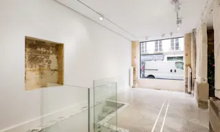 Amazing Pop Up Boutique in Le Marais - Image 3