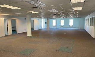 Office/Retail Space for Lease Available Now in Rocky River, Ohio - Image 0