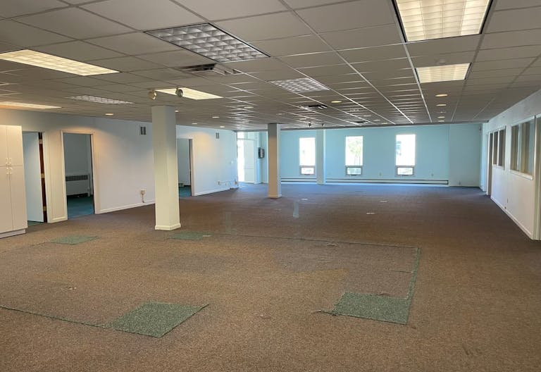 Office/Retail Space for Lease Available Now in Rocky River, Ohio - Image 0