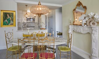 Bohemian meets Vintage apartment - Natural Light, Mantle & Brass Vintage Pieces - Image 6