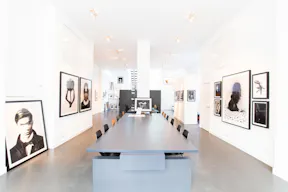 Beautiful Art Gallery in Jordaan - Image 0