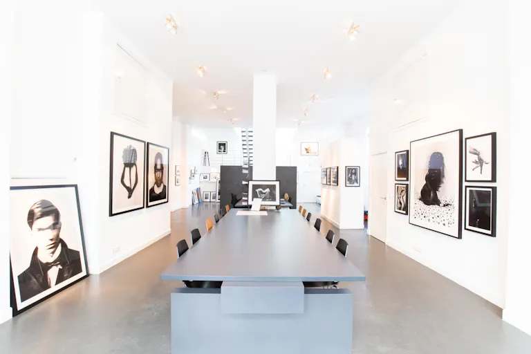 Beautiful Art Gallery in Jordaan - Image 0