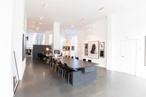 Beautiful Art Gallery in Jordaan - Image 2