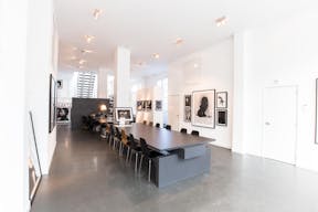 Beautiful Art Gallery in Jordaan - Image 2