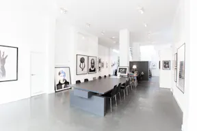 Beautiful Art Gallery in Jordaan - Image 4