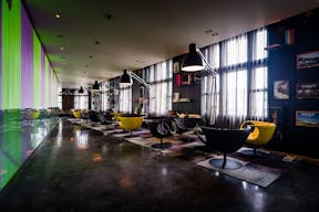 Premium Display Opportunity in High-End Design Bar in Amsterdam's Historic City Center - Image 0