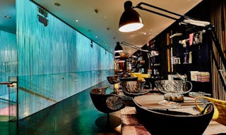 Excellent Shop-in-Shop opportunities in High-End Design Bar in Amsterdam's Historic City Center - Image 1