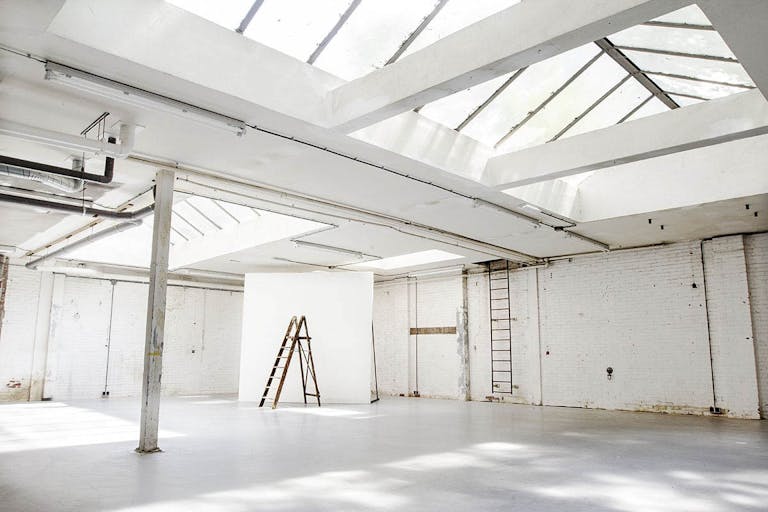 Spacious Gallery in Trendy De Pijp - Image 0